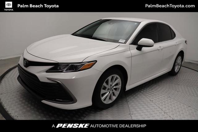 2024 toyota camry le