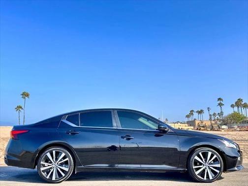2020 nissan altima