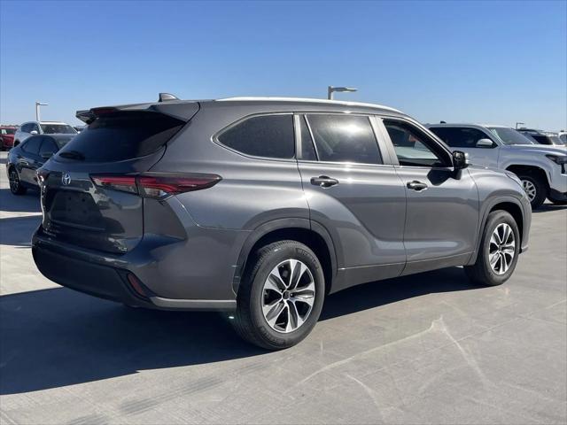 2024 toyota highlander xle