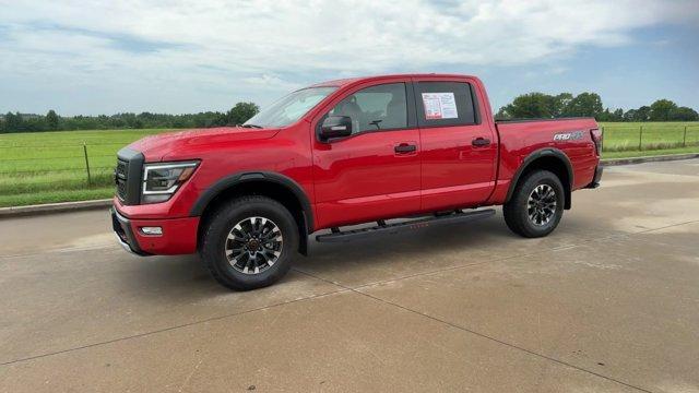 2024 nissan titan pro-4x