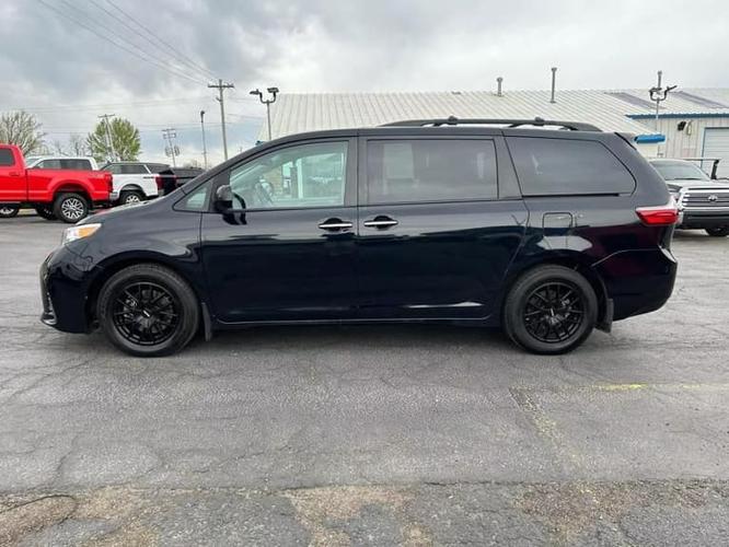 2020 toyota sienna xle minivan 4d in harrisonville, missouri