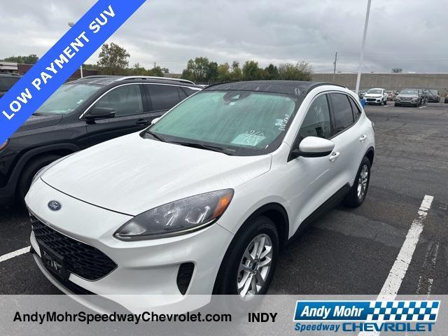2020 ford escape se