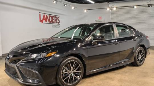 2023 toyota camry se