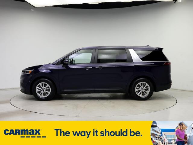 2023 kia carnival lx