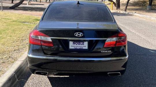 2013 Hyundai Genesis