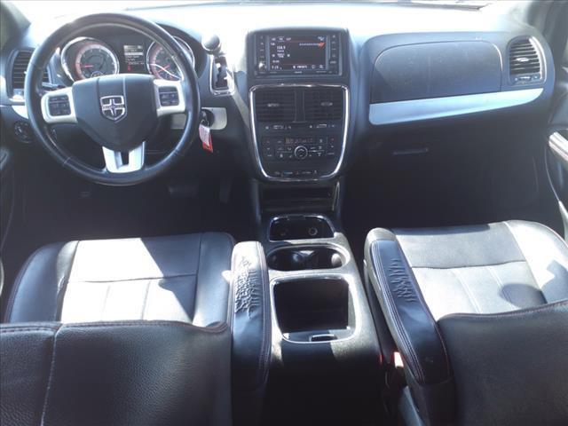 2018 dodge grand caravan gt