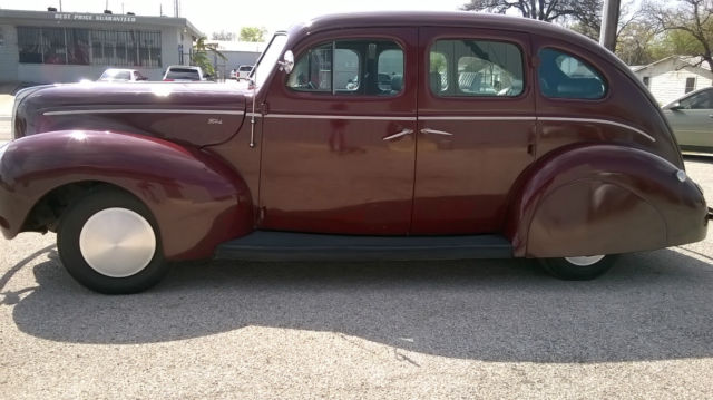 1940 ford deluxe automatic 4 door sedan