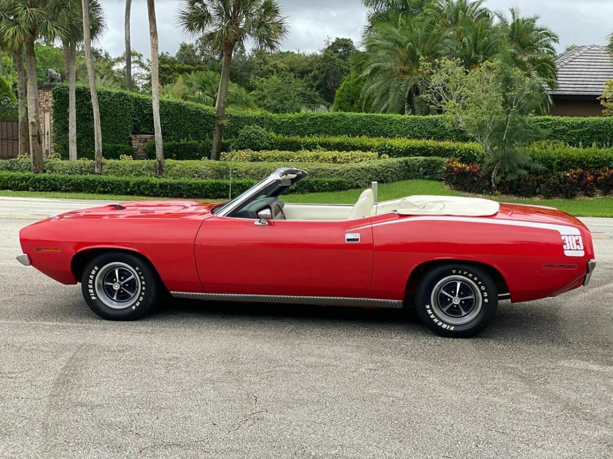 1970 plymouth cuda 383 4spd challenger superbird hemi gtx mopar barracuda muscle