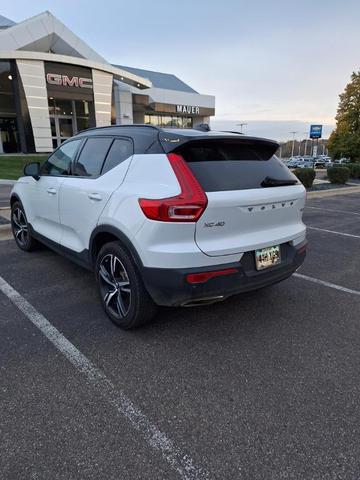 2020 volvo xc40 t5 r-design
