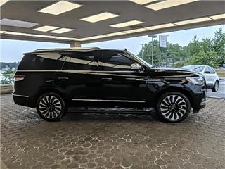 2022 Lincoln Navigator black label
