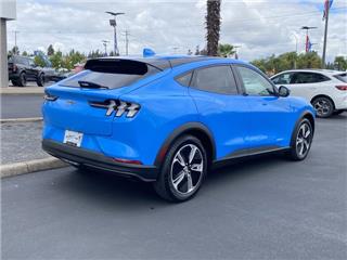 2022 Ford Mustang Mach-E select