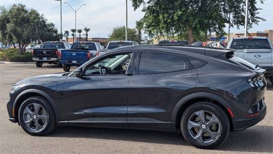 2022 Ford Mustang Mach-E
