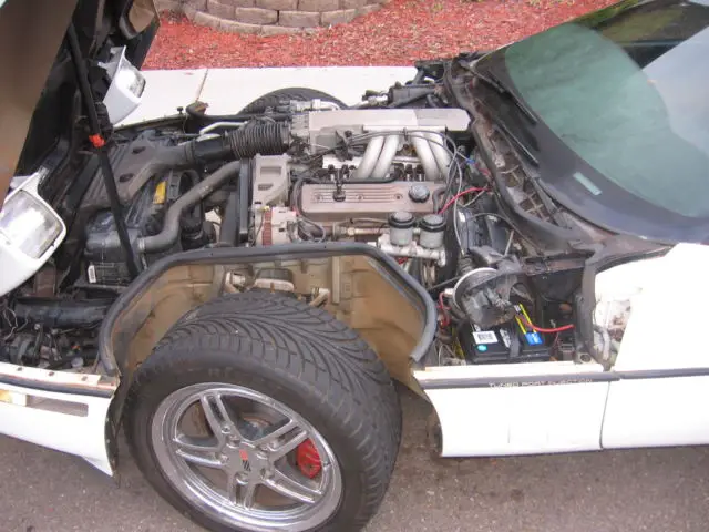 89 corvette convertible always garaged nu everything, spotless body,nu $1k stero