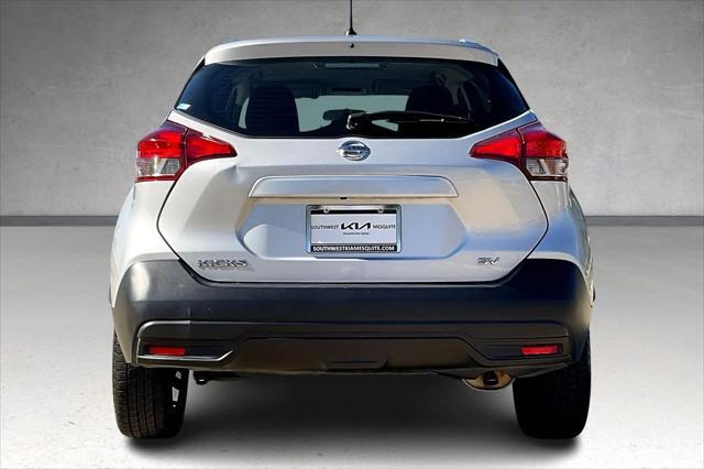2019 nissan kicks sv