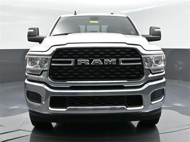 2023 ram 2500 tradesman crew cab 4x2 8' box