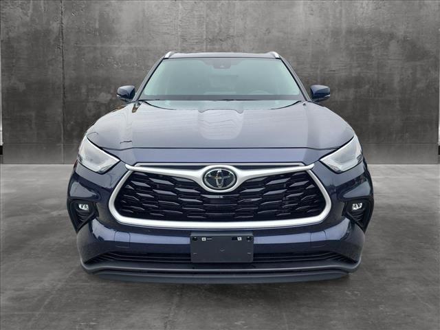 2023 toyota highlander xle