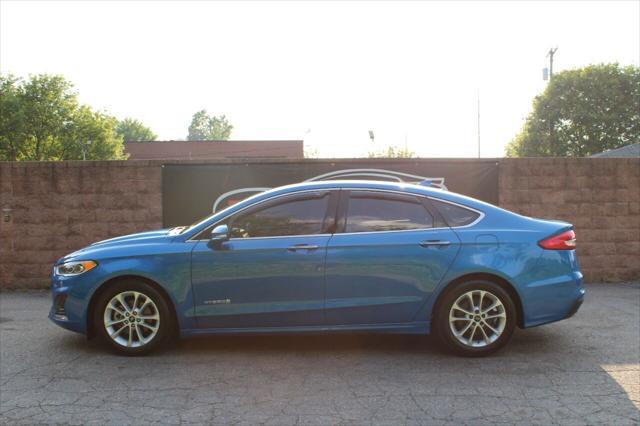 2019 ford fusion hybrid sel