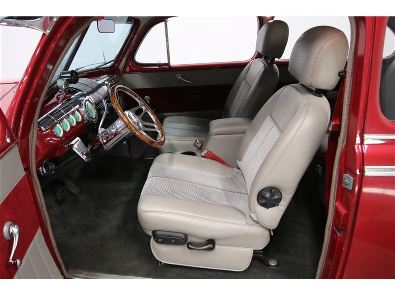 1946 ford deluxe