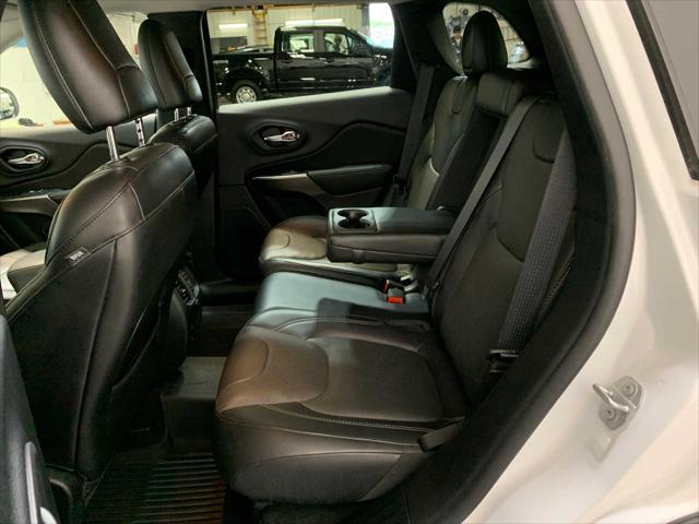 2019 jeep cherokee overland