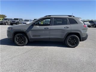2023 Jeep Cherokee altitude lux
