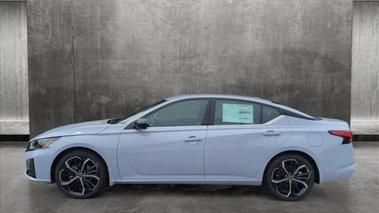 2024 Nissan Altima s