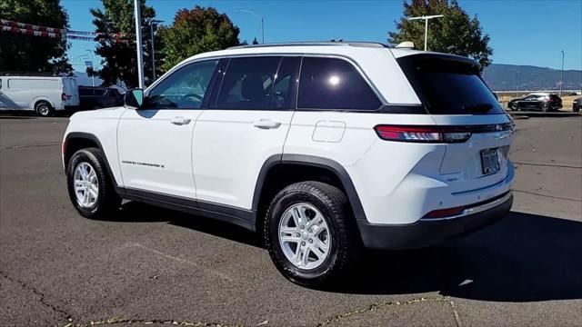 2023 jeep grand cherokee laredo