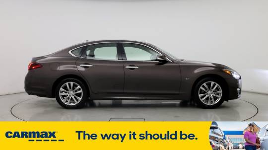 2015 Infiniti Q70