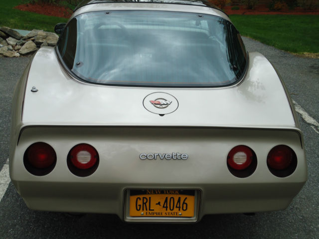 1982 chevrolet corvette collector edition