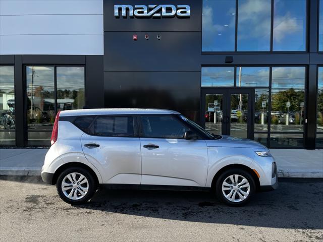 2021 kia soul lx