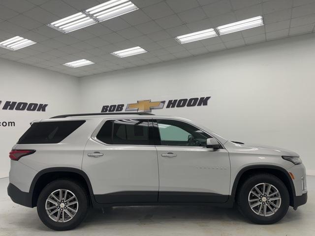 2022 chevrolet traverse lt leather