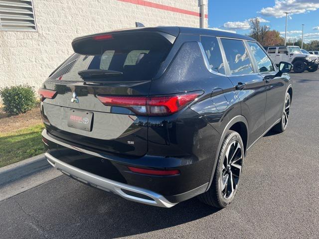 2024 mitsubishi outlander se black edition w/pano roof
