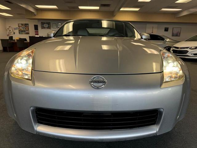 2005 nissan 350z touring