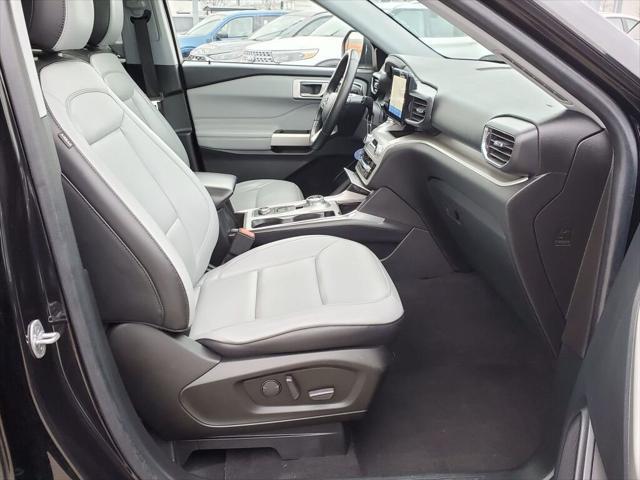 2021 ford explorer xlt