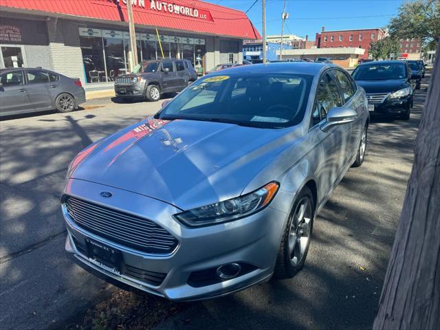 2014 ford fusion se