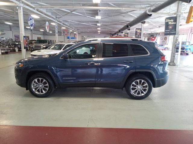 2021 jeep cherokee latitude lux