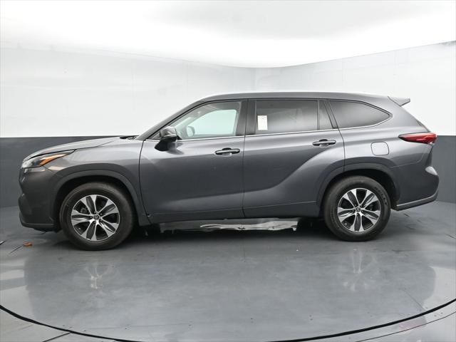 2021 toyota highlander xle