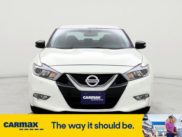 2017 nissan maxima sv