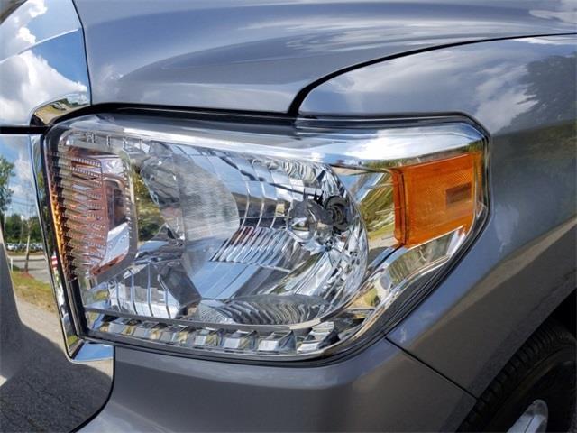 2017 toyota tundra sr5 4x4 sr5 4dr double cab pickup sb (5.7l v8 for sale in bow, new hampshire