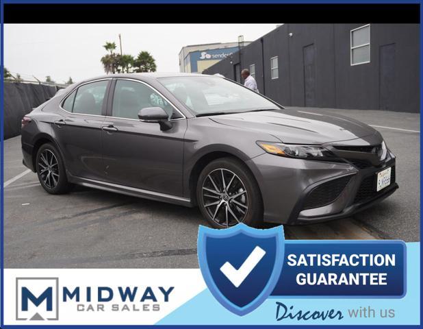 2024 toyota camry se