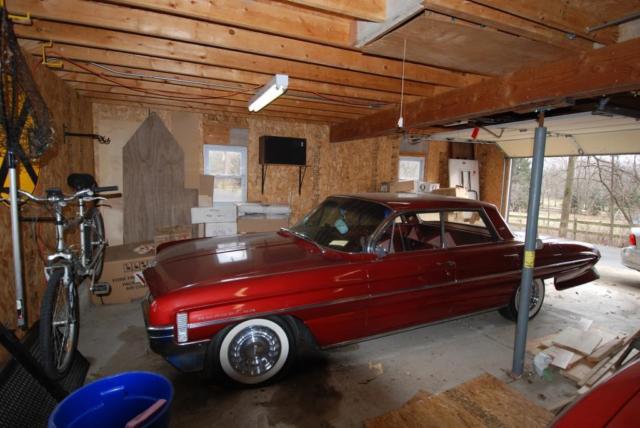 1961 oldsmobile super 88 4 door hardtop. great condition. fun car to drive/show