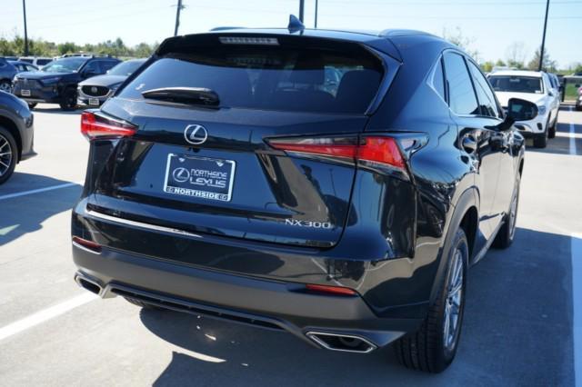 2021 lexus nx 300 base