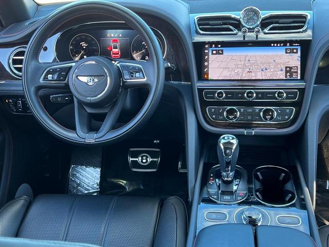 2021 bentley bentayga v8