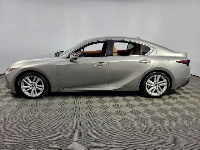 2022 lexus is 300 base