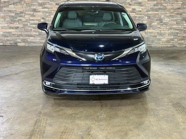 2023 toyota sienna xle