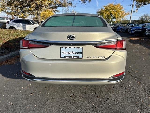 2021 lexus es 250 base