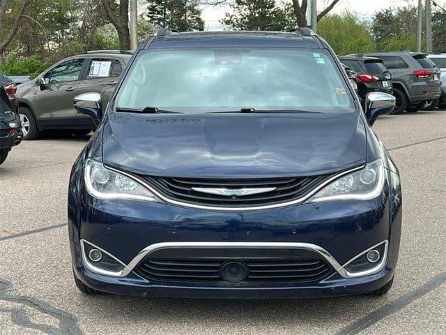 2017 chrysler pacifica hybrid platinum in howell, michigan