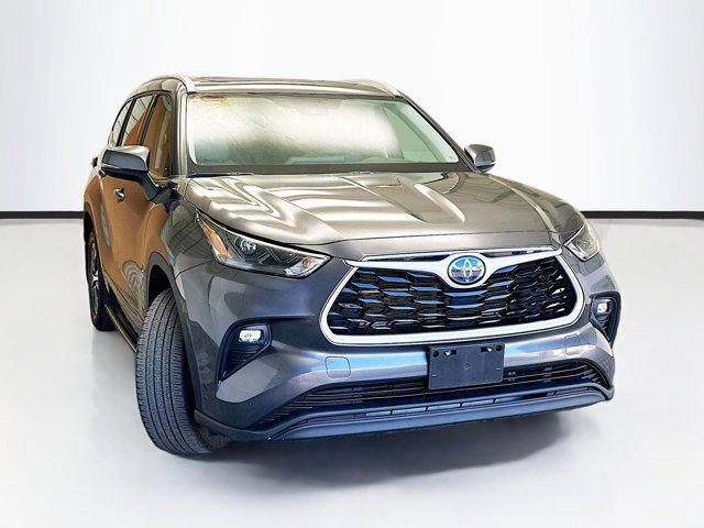 2022 toyota highlander hybrid xle