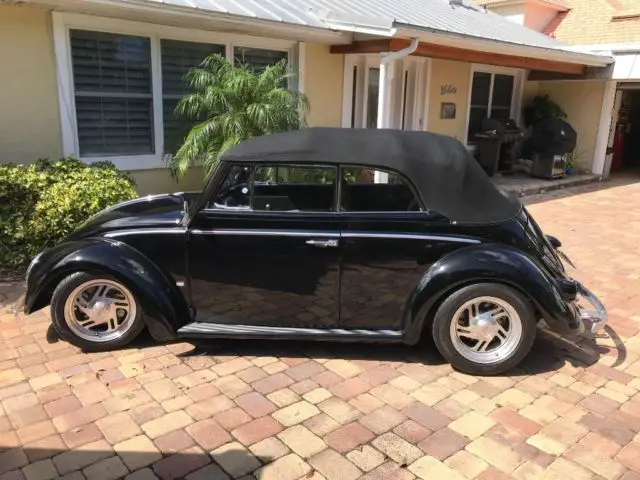 1960 vw convertable beetle