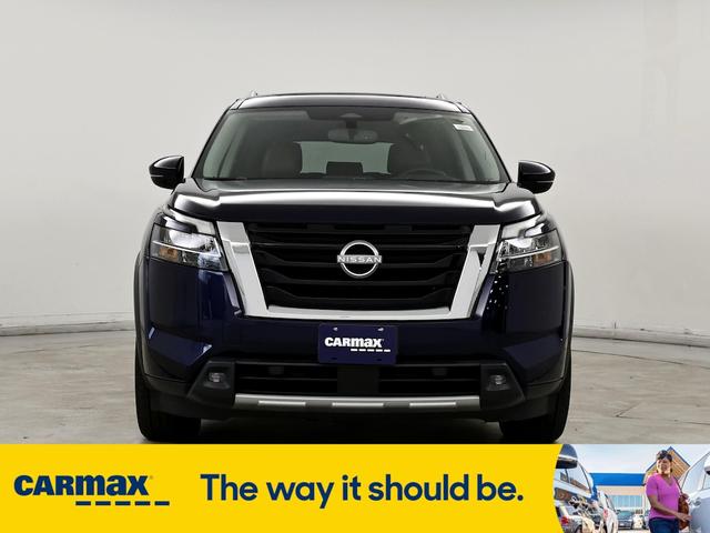 2022 nissan pathfinder platinum