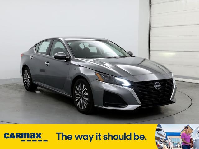 2023 nissan altima sv